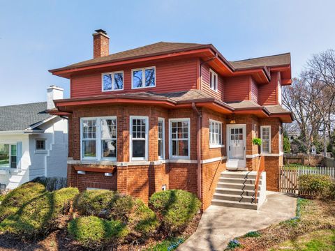 Photo of 323 N Prospect Avenue, Park Ridge, IL 60068 (MLS # 12602917)