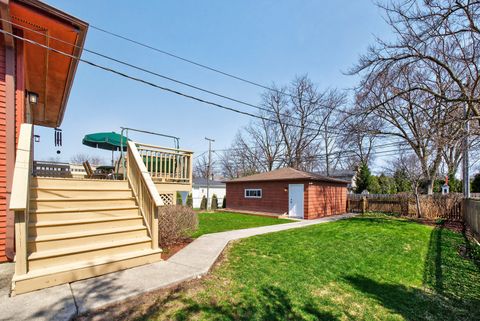 Tiny photo for 323 N Prospect Avenue, Park Ridge, IL 60068 (MLS # 12602917)