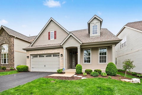 Photo of 1179 kingsley Lane, Aurora, IL 60505 (MLS # 12774461)