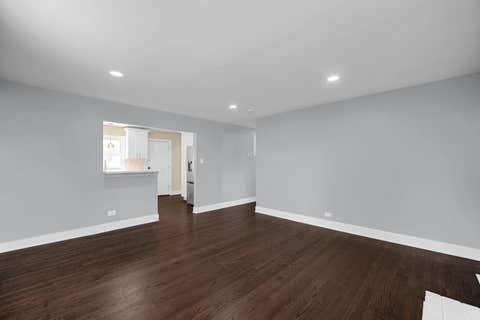 Tiny photo for 6409 W 85th Place, Burbank, IL 60459 (MLS # 12696368)