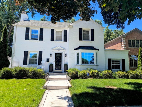 Photo of 4335 Lee Street, Skokie, IL 60076 (MLS # 12684245)