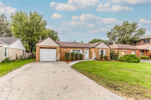 Photo of 2821 Dempster Street, Park Ridge, IL 60068 (MLS # 12762039)