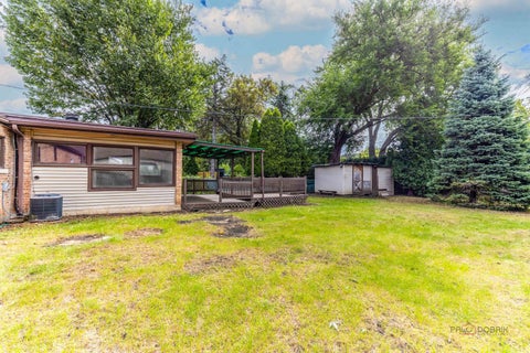 Tiny photo for 2821 Dempster Street, Park Ridge, IL 60068 (MLS # 12762039)