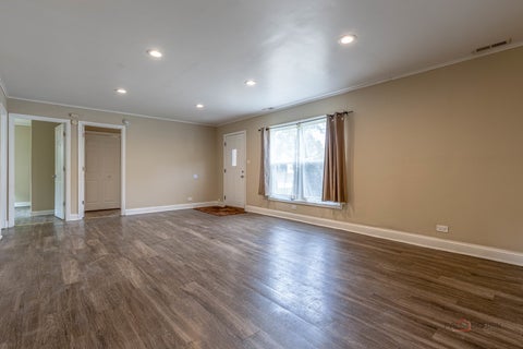 Tiny photo for 2821 Dempster Street, Park Ridge, IL 60068 (MLS # 12762039)