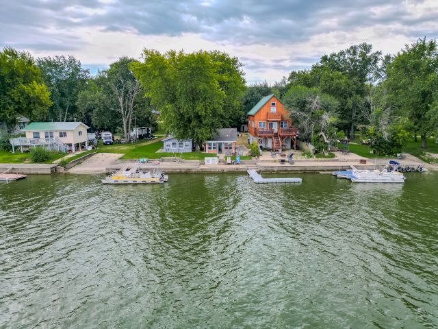 5446 N River Road