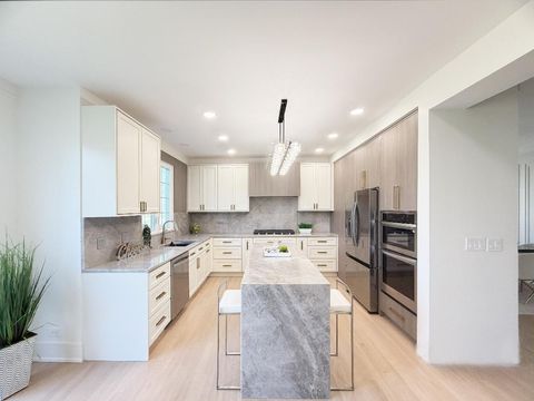 Tiny photo for 2370 Legends Court, Riverwoods, IL 60015 (MLS # 12614583)