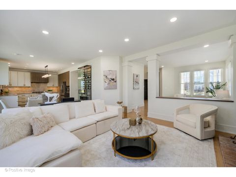 Tiny photo for 2370 Legends Court, Riverwoods, IL 60015 (MLS # 12614583)