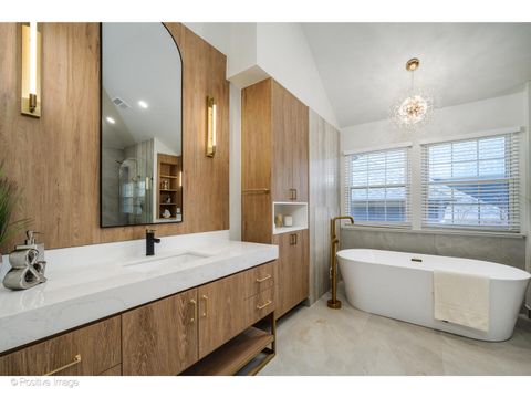 Tiny photo for 2370 Legends Court, Riverwoods, IL 60015 (MLS # 12614583)