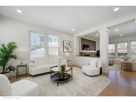 Tiny photo for 2370 Legends Court, Riverwoods, IL 60015 (MLS # 12614583)