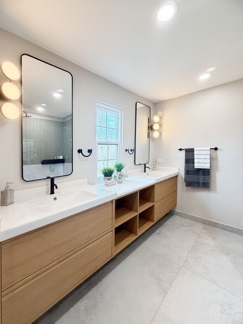 Tiny photo for 2370 Legends Court, Riverwoods, IL 60015 (MLS # 12614583)