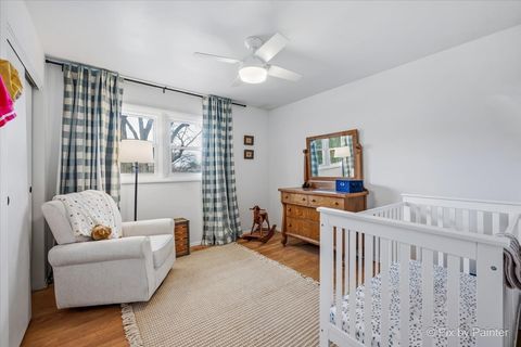 Tiny photo for 152 Walnut Drive, St. Charles, IL 60174 (MLS # 12569167)