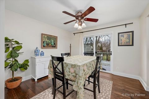Tiny photo for 152 Walnut Drive, St. Charles, IL 60174 (MLS # 12569167)