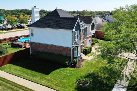 Tiny photo for 47 S JOSEPHINE Court, Des Plaines, IL 60016 (MLS # 12535052)