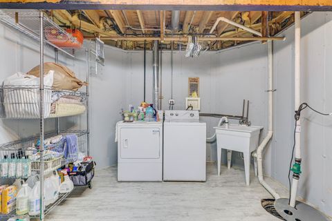 Tiny photo for 47 S JOSEPHINE Court, Des Plaines, IL 60016 (MLS # 12535052)