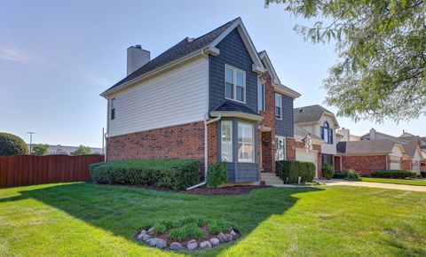 Tiny photo for 47 S JOSEPHINE Court, Des Plaines, IL 60016 (MLS # 12535052)