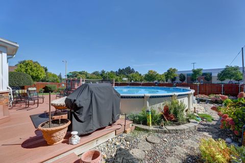 Tiny photo for 47 S JOSEPHINE Court, Des Plaines, IL 60016 (MLS # 12535052)