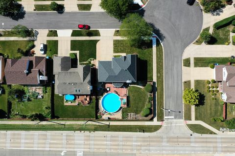 Tiny photo for 47 S JOSEPHINE Court, Des Plaines, IL 60016 (MLS # 12535052)