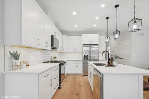 Tiny photo for 112 N Center Street #A, Bensenville, IL 60106 (MLS # 12462057)