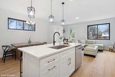 Tiny photo for 112 N Center Street #A, Bensenville, IL 60106 (MLS # 12462057)