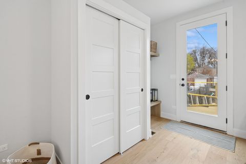 Tiny photo for 112 N Center Street #A, Bensenville, IL 60106 (MLS # 12462057)