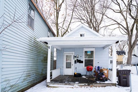 Photo of 310 N Cherry Avenue, Freeport, IL 61032 (MLS # 12450089) Photo of 310 N Cherry Avenue, Freeport, IL 61032 (MLS # 12450089)