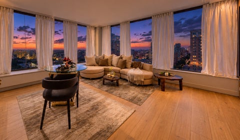 Tiny photo for 5455 N Sheridan Road #1015, Chicago, IL 60640 (MLS # 12752436)