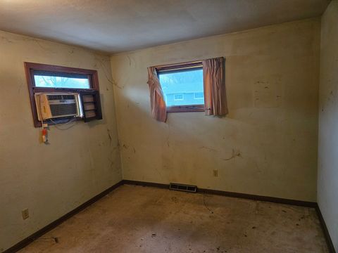 Tiny photo for 2624 Crestview Drive, Bettendorf, IA 52722 (MLS # 12606976)