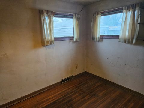 Tiny photo for 2624 Crestview Drive, Bettendorf, IA 52722 (MLS # 12606976)