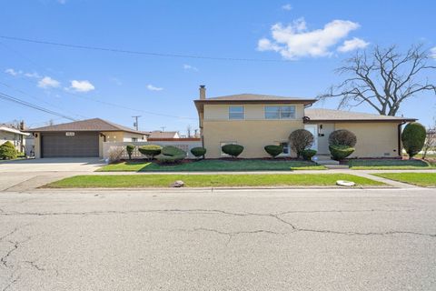 7838 W Park Avenue Niles IL 60714