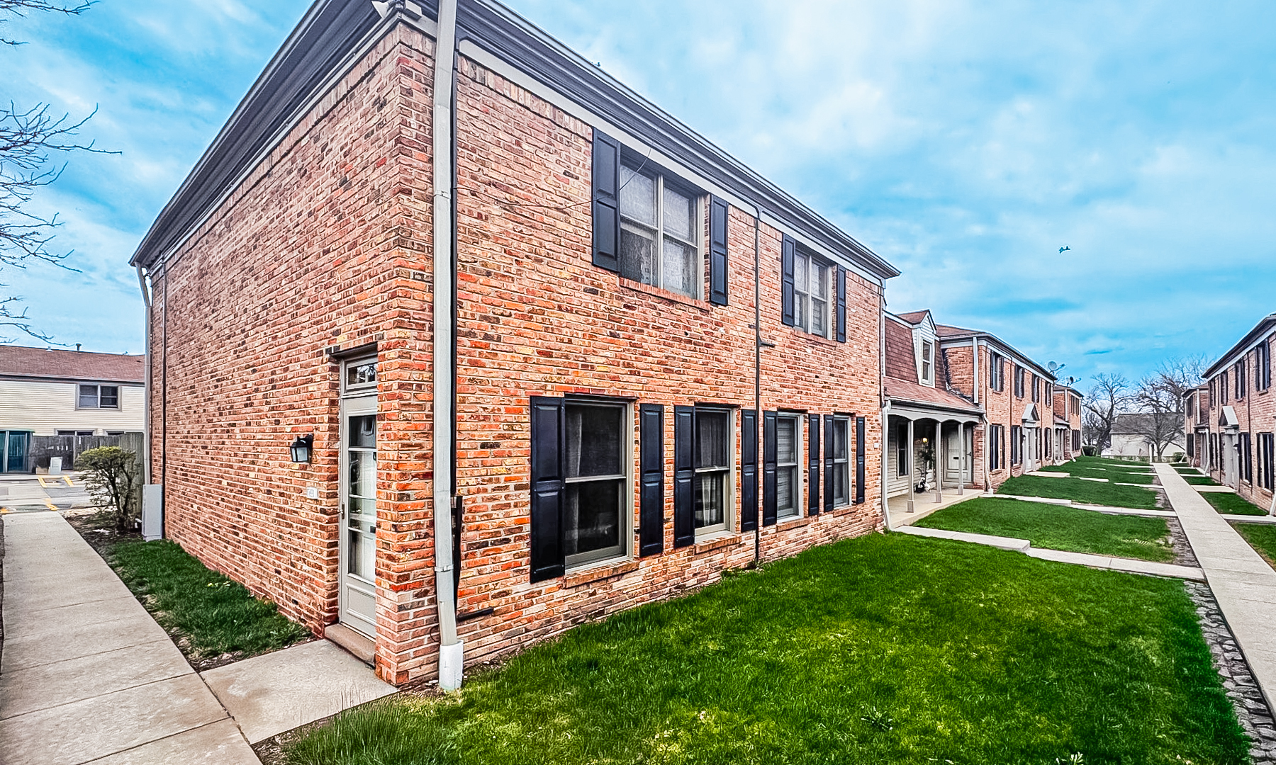 1744 Bristol Walk 1744