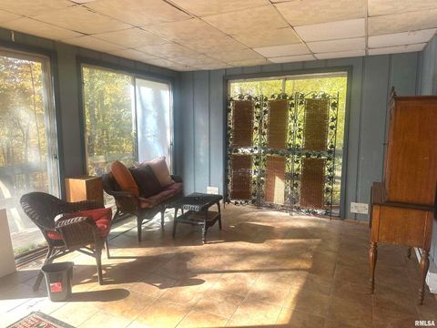 Tiny photo for 138 Worthen Road, Murphysboro, IL 62966 (MLS # EB460379)