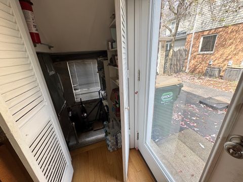 Tiny photo for 630 S Dryden Place, Arlington Heights, IL 60005 (MLS # 12348417)