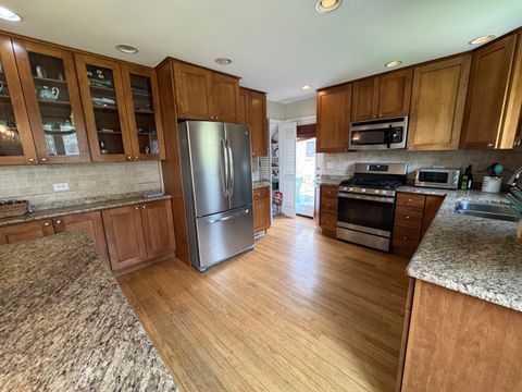 Tiny photo for 630 S Dryden Place, Arlington Heights, IL 60005 (MLS # 12348417)