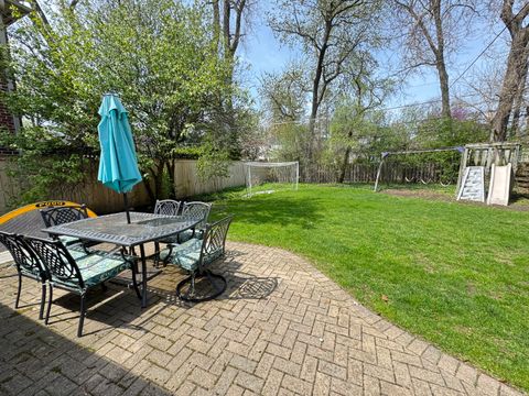 Tiny photo for 630 S Dryden Place, Arlington Heights, IL 60005 (MLS # 12348417)