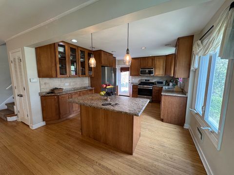Tiny photo for 630 S Dryden Place, Arlington Heights, IL 60005 (MLS # 12348417)