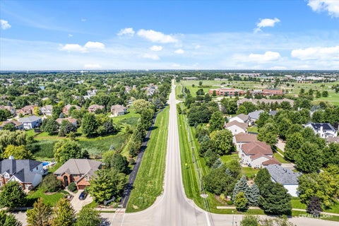 Tiny photo for 472 Arboretum Way, Oswego, IL 60543 (MLS # 12738120)