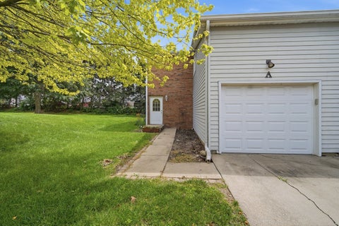 Photo of 1532 Hunt Drive #A, Normal, IL 61761 (MLS # 12686625)
