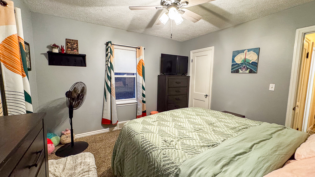 Normal, Illinois 61761, United States, 2 Bedrooms Bedrooms, ,1 BathroomBathrooms,Residential,Active,247546