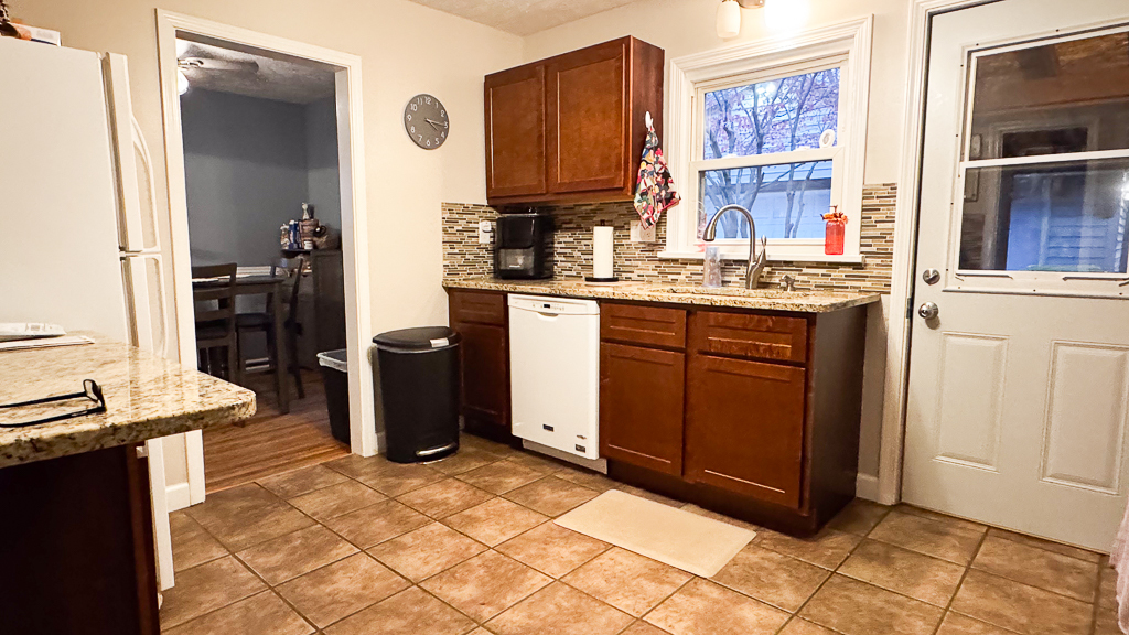 Normal, Illinois 61761, United States, 2 Bedrooms Bedrooms, ,1 BathroomBathrooms,Residential,Active,247546