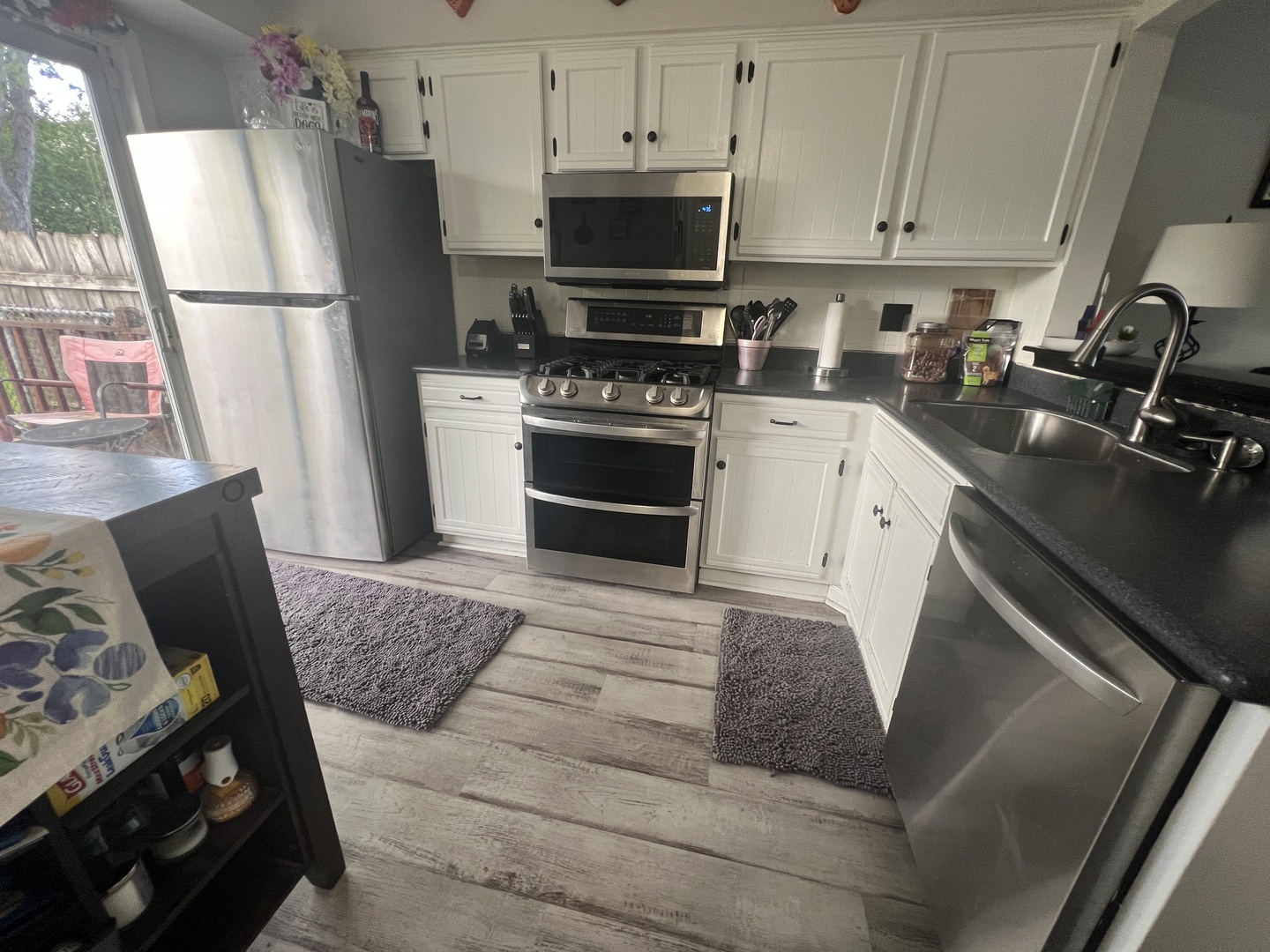 1804 De Forest Lane