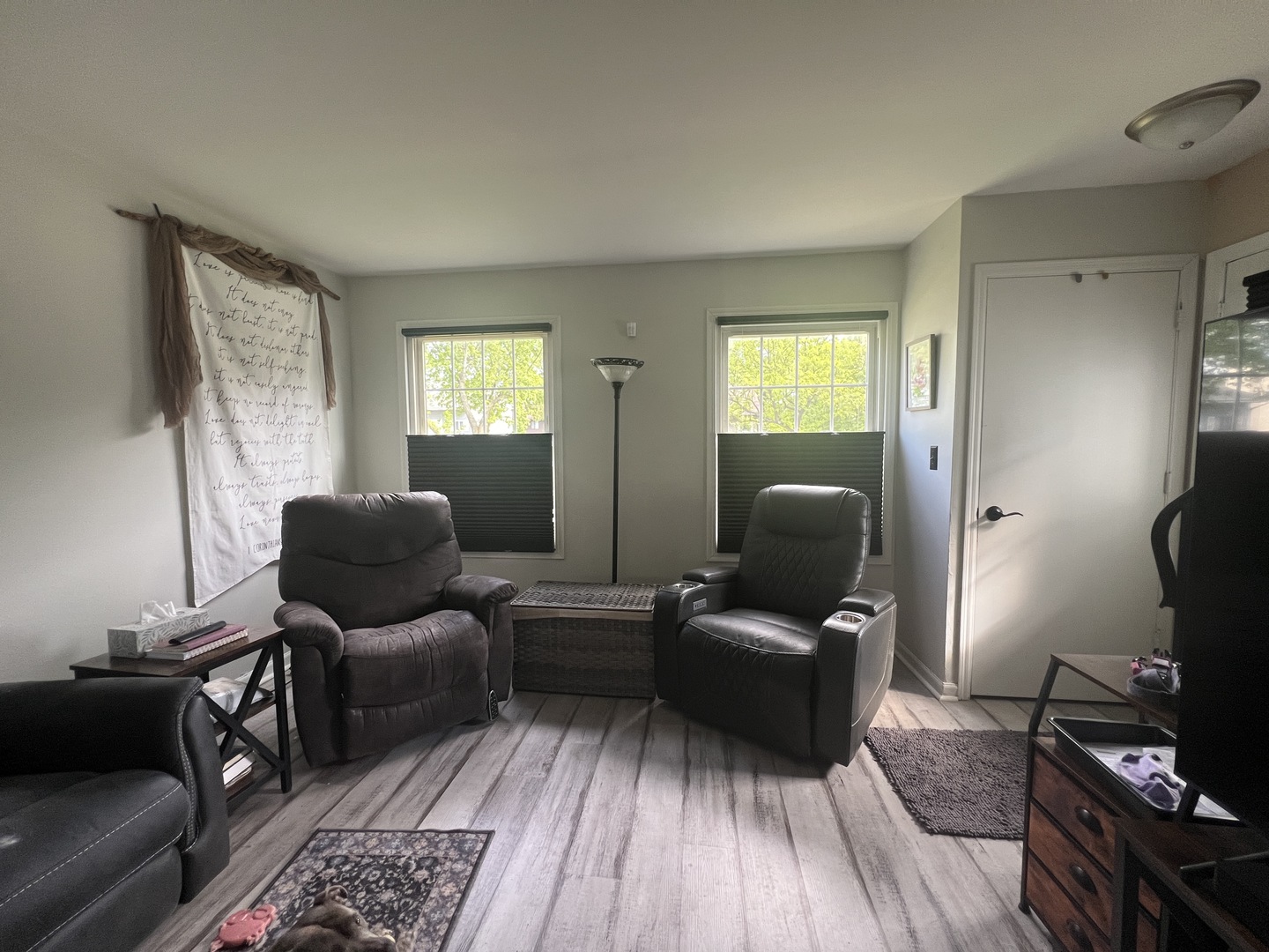 1804 De Forest Lane