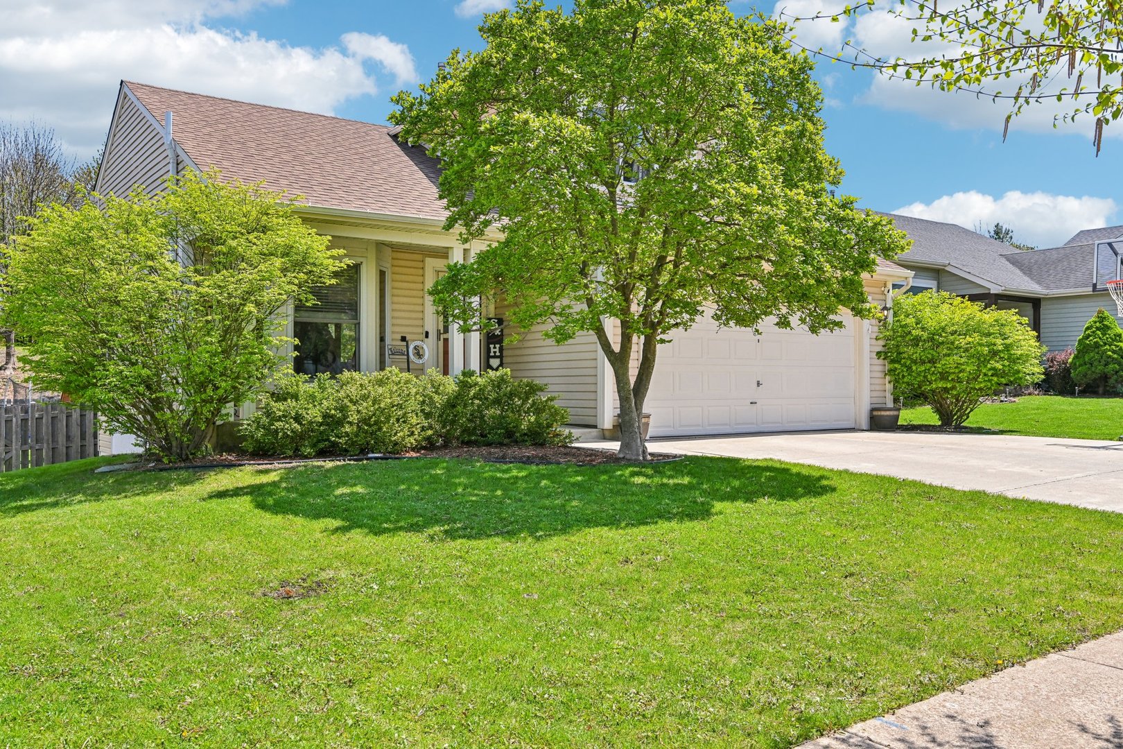 218 Cool Stone Bend
