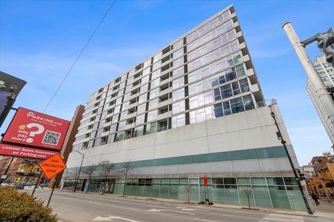 Photo of 630 N Franklin Street #808, Chicago, IL 60654 (MLS # 12613203)