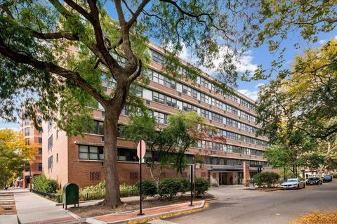 Photo of 2300 N Commonwealth Avenue #7H, Chicago, IL 60614 (MLS # 12616135)