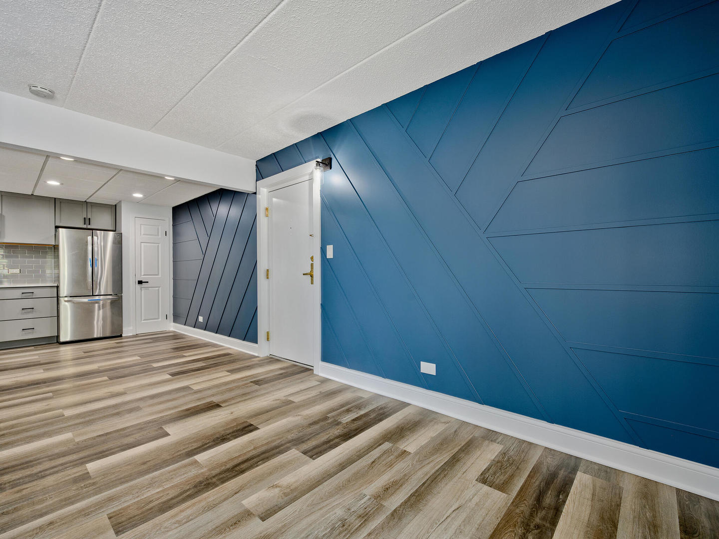 Northbrook, Illinois 60062, United States, 2 Bedrooms Bedrooms, ,2 BathroomsBathrooms,Residential,Active,223050