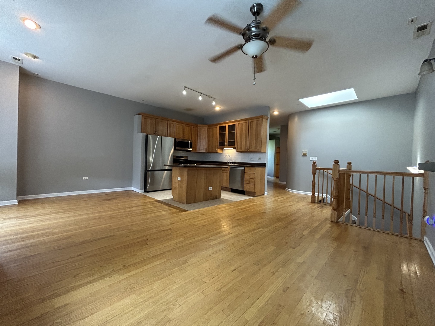 3213 W Fulton Boulevard 2