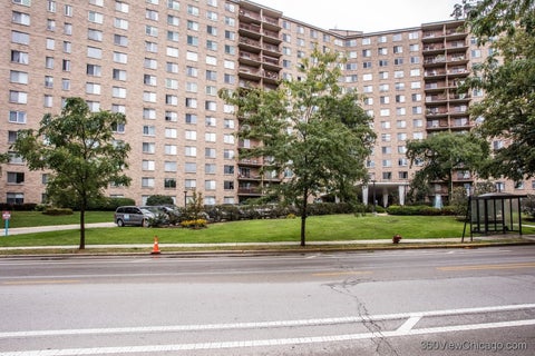 Photo of 6833 N Kedzie Avenue #801, Chicago, IL 60645 (MLS # 12743594)