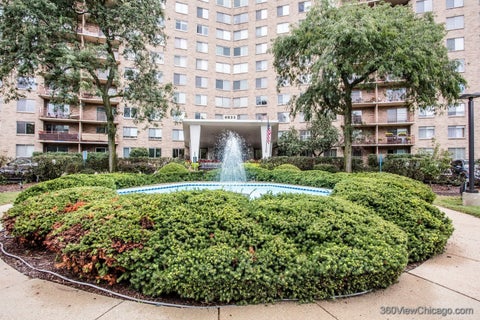 Tiny photo for 6833 N Kedzie Avenue #801, Chicago, IL 60645 (MLS # 12743594)