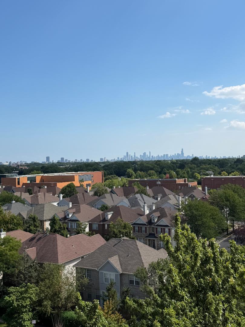 6833 N Kedzie Avenue 801