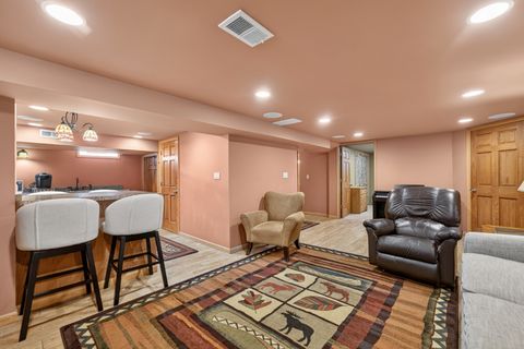 Tiny photo for 5012 N Busse Avenue, Chicago, IL 60656 (MLS # 12662167)